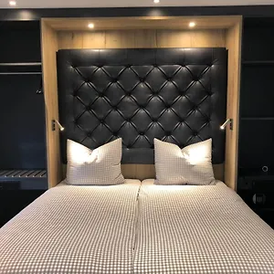 Deluxe 4* Munich